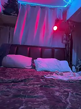 PeytonJohnn online show from February 5, 5:03 am