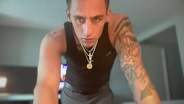 Snapshot of PeytonJohnn chatting on September 24, 5:19 pm PeytonJohnn online show from September 24, 5:19 pm