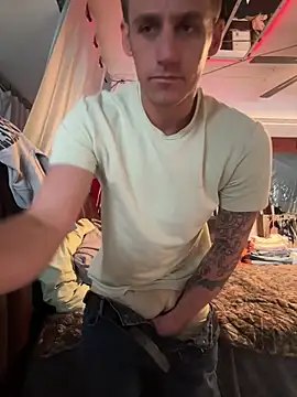 PeytonJohnn online show from February 20, 5:04 pm