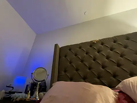 XXXLollipopsJuicy online show from February 7, 3:14 am