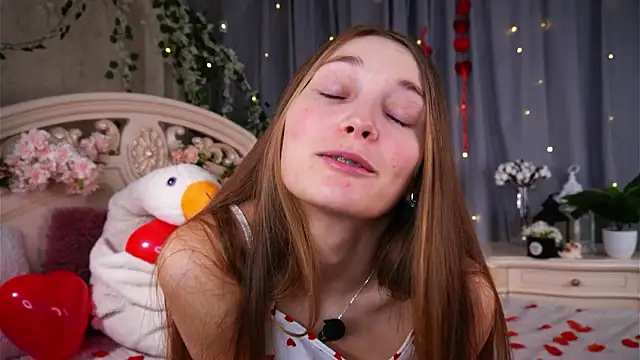 MonaEldon online show from February 14, 2:12 am