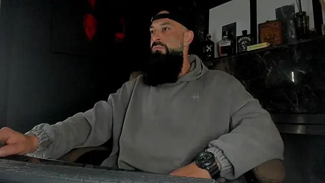 axxelrich  online show from November 1, 4:30 am