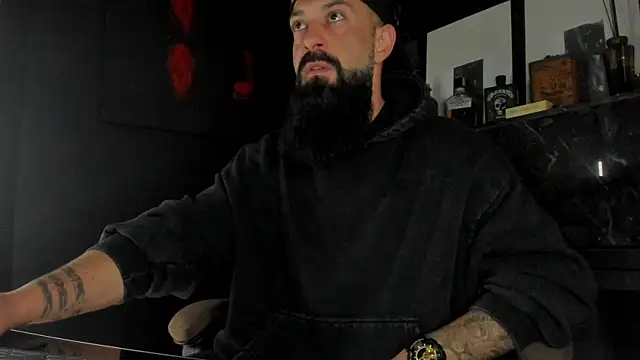 axxelrich  online show from October 28, 4:35 am