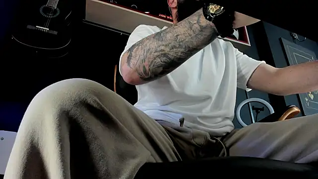 axxelrich  online show from March 2, 12:03 pm