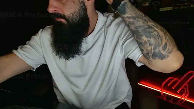 Snapshot of axxelrich_ chatting on January 12, 5:14 am axxelrich online show from January 12, 5:14 am