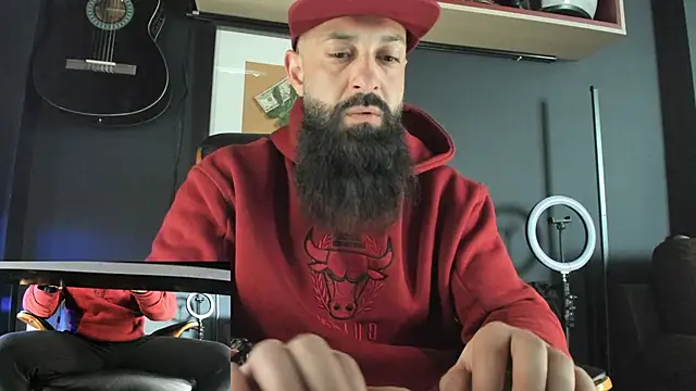 axxelrich  online show from February 18, 8:49 am