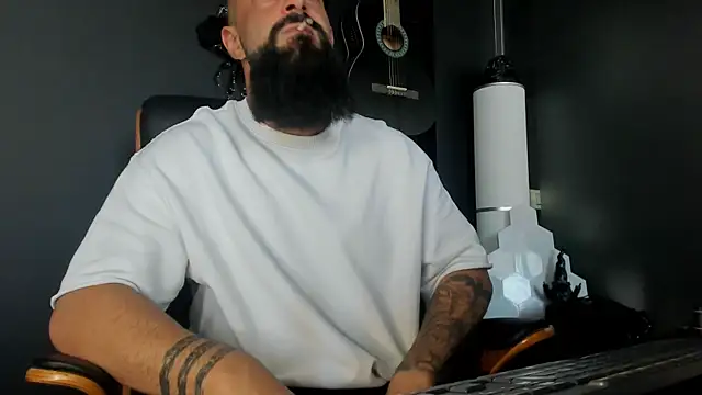 axxelrich  online show from September 9, 6:23 am