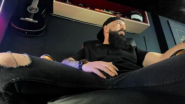 axxelrich  online show from March 3, 8:19 am