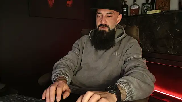 axxelrich  online show from December 2, 5:42 am