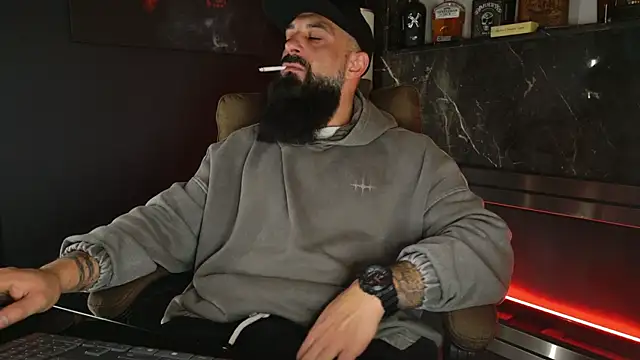 axxelrich  online show from November 4, 5:00 am