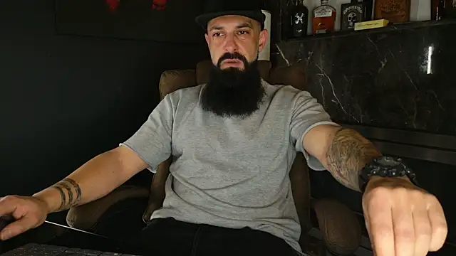 axxelrich  online show from November 11, 4:40 am