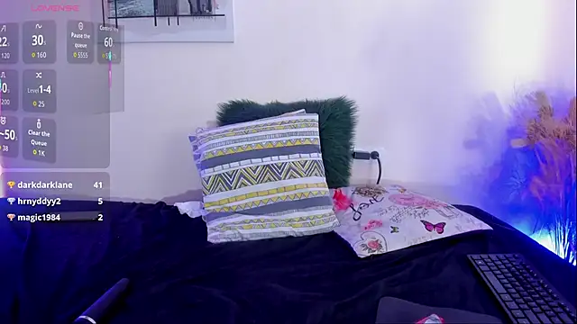 katy giil online show from October 31, 7:16 am