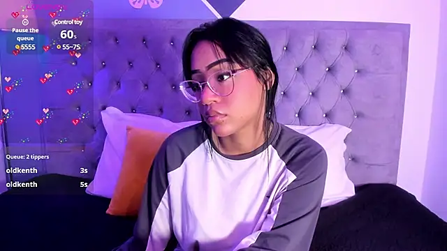 AriannaDavis online show from February 26, 7:10 pm