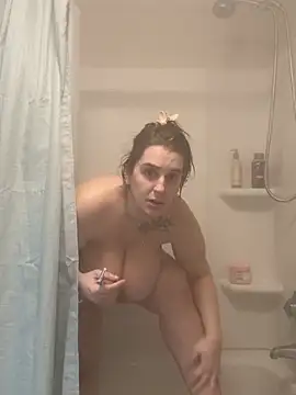 menaceswife online show from February 20, 5:41 pm