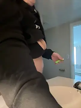 menaceswife online show from February 1, 4:22 pm