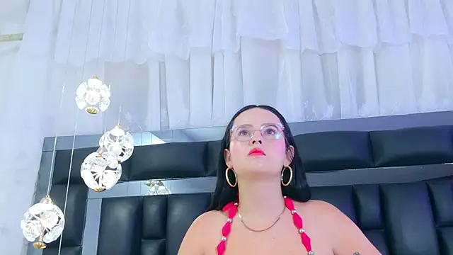 DahianaMoss online show from March 23, 12:05 pm