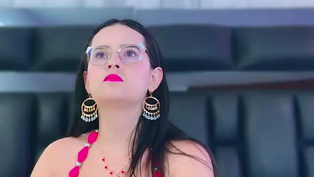 DahianaMoss online show from February 19, 11:40 am