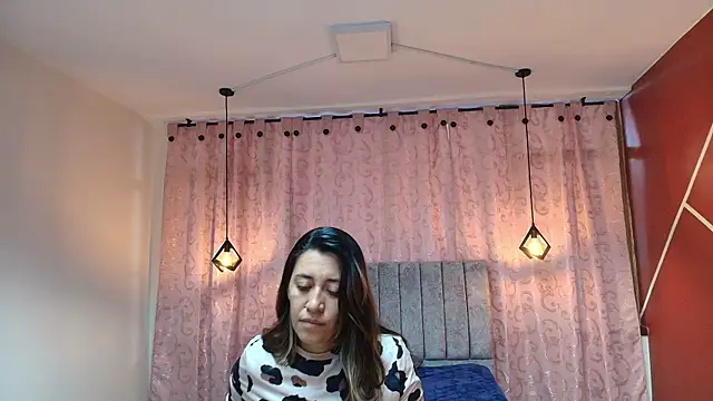 VioletaScott  online show from September 22, 2:01 pm