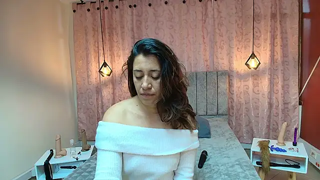 VioletaScott  online show from September 19, 1:15 pm
