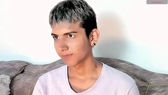 Snapshot of BethGrant_01 chatting on March 19, 7:49 pm BethGrant 01 online show from March 19, 7:49 pm