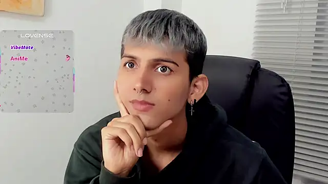 Snapshot of BethGrant_01 chatting on March 6, 8:27 pm BethGrant 01 online show from March 6, 8:27 pm