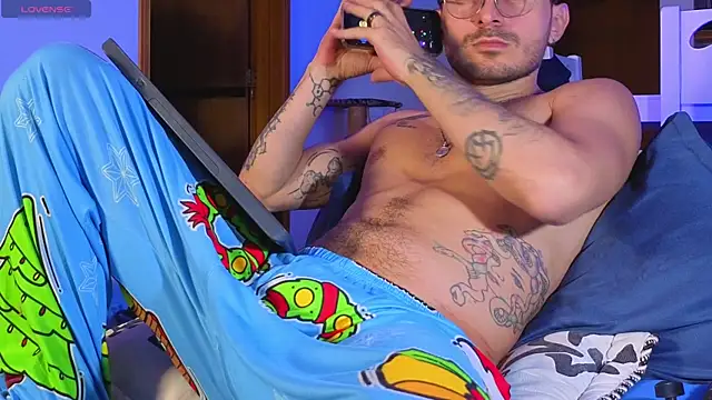 jhonny sulivan online show from November 5, 11:30 pm