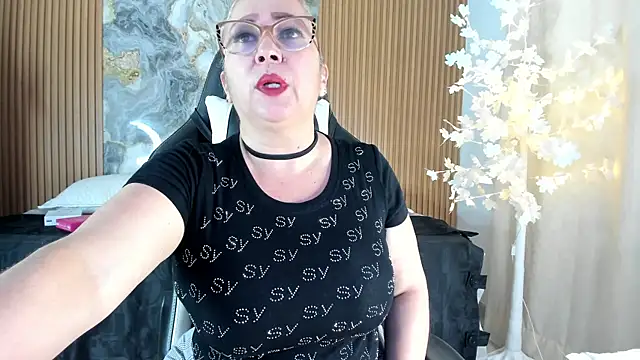 Danna topless online show from April 23, 12:11 pm