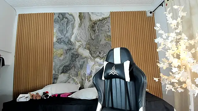 Danna topless online show from April 25, 12:19 pm