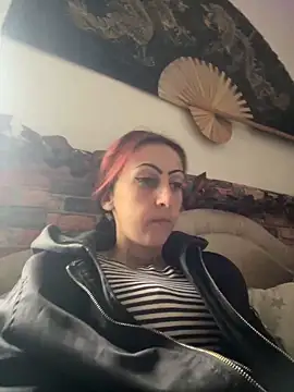 kriszy baby online show from March 11, 9:34 am