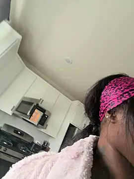 londonsfantasy online show from April 12, 4:43 pm