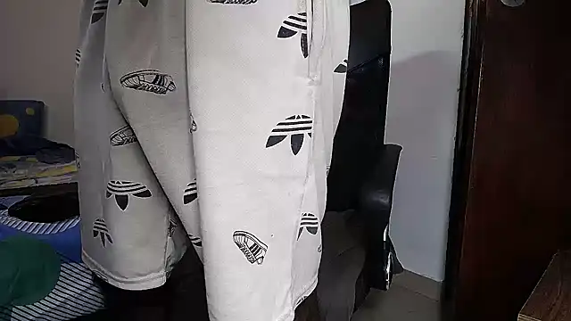 black  diiamond online show from February 19, 4:55 am