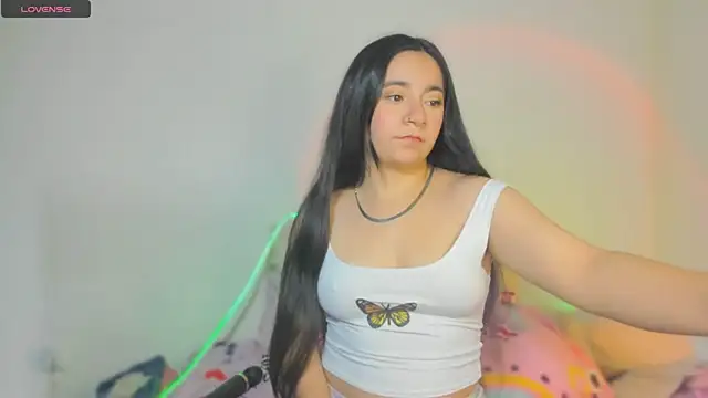 Snapshot of litle_mily_ chatting on November 14, 8:45 pm litle mily online show from November 14, 8:45 pm