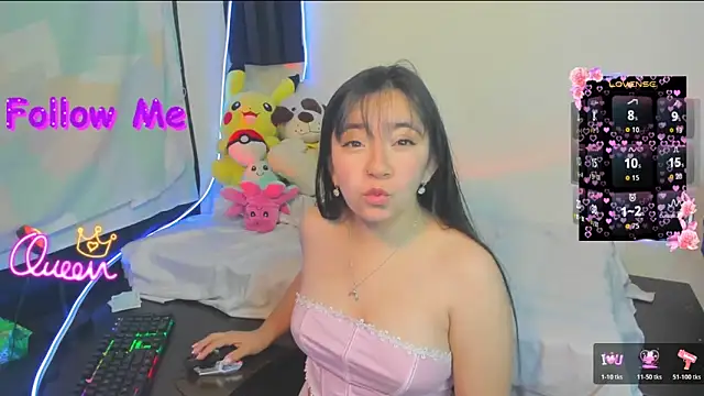 litle mily  online show from March 31, 9:50 pm