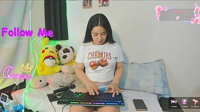 litle mily  online show from June 6, 9:53 pm