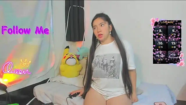 litle mily  online show from April 5, 10:38 pm