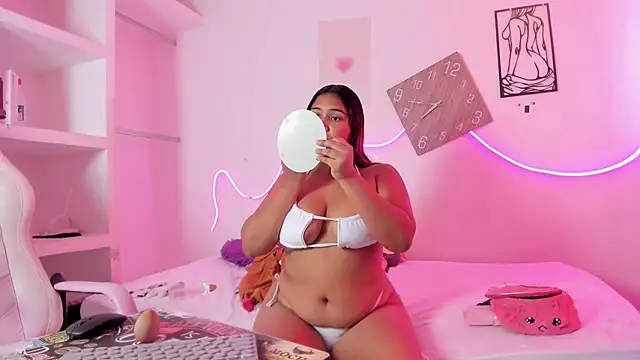 Snapshot of Iam_flor chatting on October 20, 3:01 pm Iam flor online show from October 20, 3:01 pm
