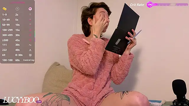 lovelylucyy online show from February 28, 3:00 pm