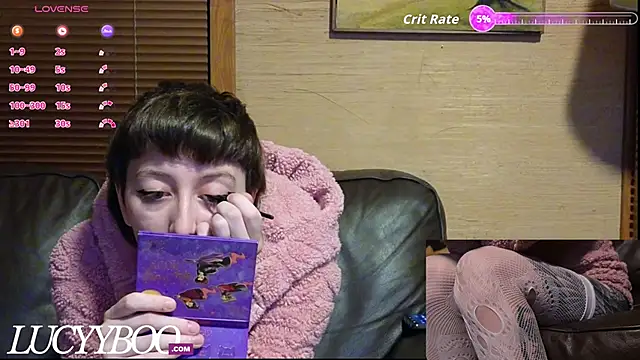 lovelylucyy online show from December 15, 12:16 am