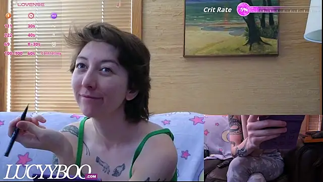 lovelylucyy online show from December 4, 5:56 pm