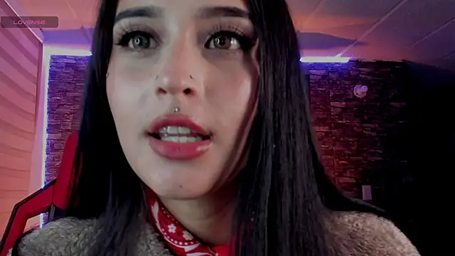 Charlotte greys online show from November 29, 11:27 pm