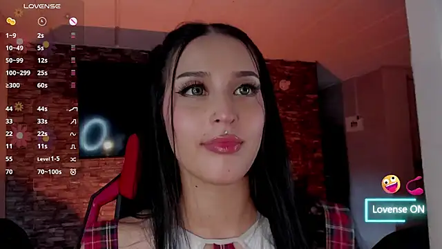 Charlotte greys online show from April 20, 10:22 pm