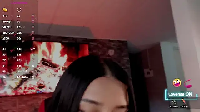 Charlotte greys online show from April 9, 10:49 pm