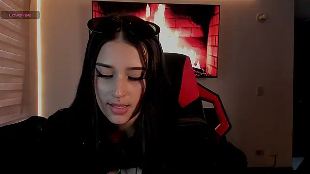 Charlotte greys online show from November 22, 10:19 pm