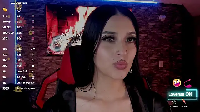 Charlotte greys online show from April 13, 11:42 pm