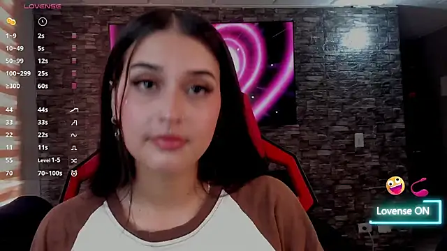 Charlotte greys online show from February 26, 9:04 pm