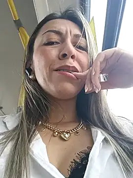 Snapshot of rachellboom chatting on February 6, 8:13 pm rachellboom online show from February 6, 8:13 pm