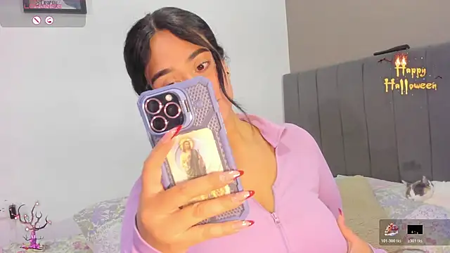 Snapshot of curvy_jhacky chatting on October 26, 4:13 am curvy jhacky online show from October 26, 4:13 am