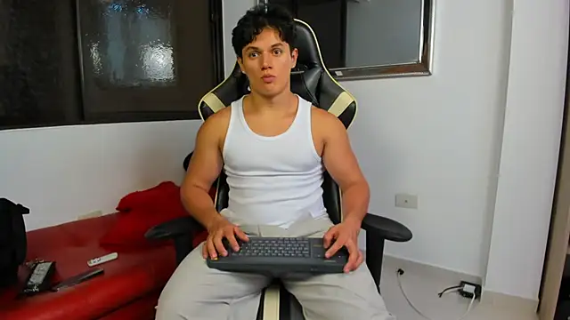 julian wallace online show from February 2, 7:35 pm