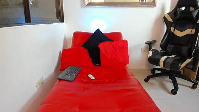 julian wallace online show from March 19, 12:38 pm