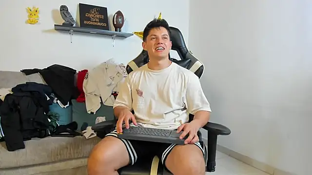 julian wallace online show from October 23, 7:12 pm